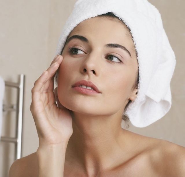 Comment éclaircir les taches brunes à Paris 14