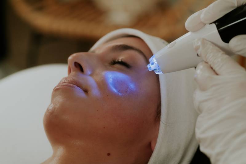 Hydrofacial à Paris 14 : soin visage haute technologie pour une peau éclatante | ByVinca