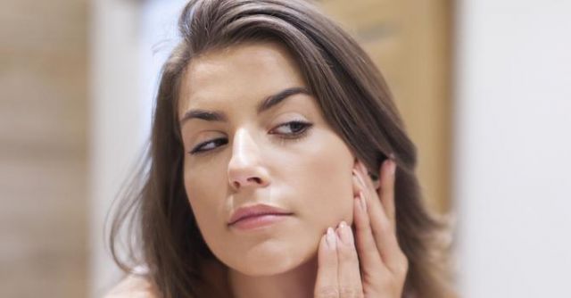 Epilation définitive visage femme à Paris 14